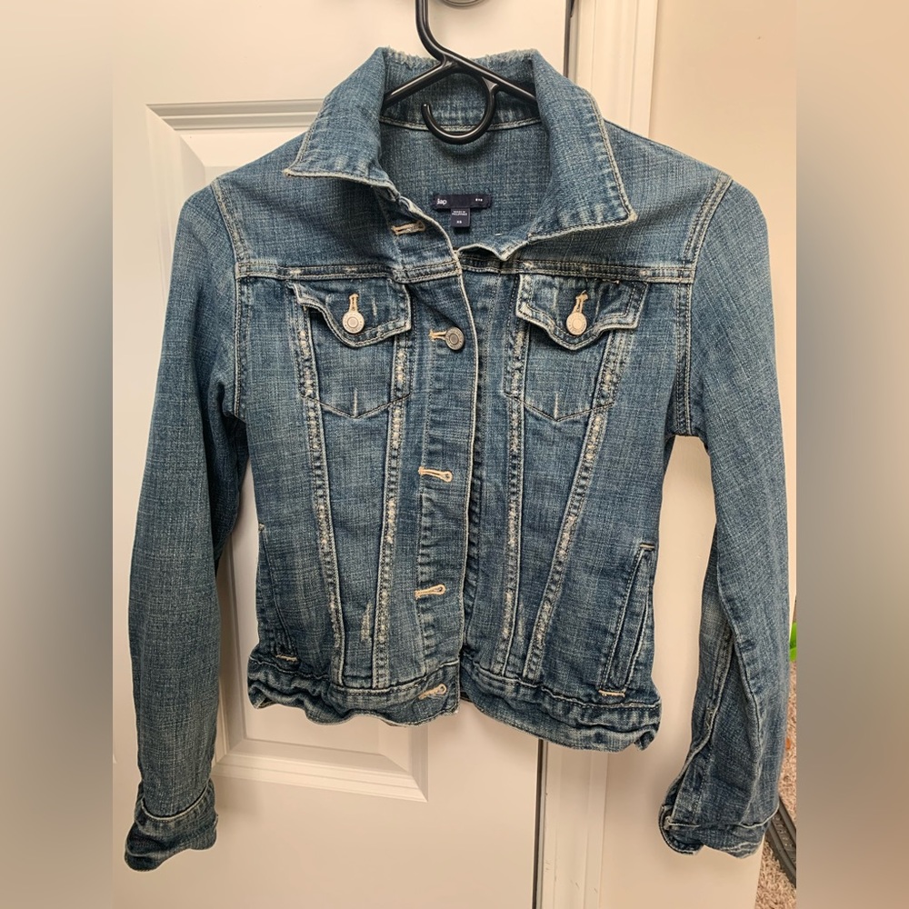 Gap distressed denim jacket xs
